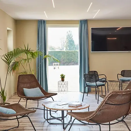 アパート Holiday Suites Nieuwpoort ニーウポールト