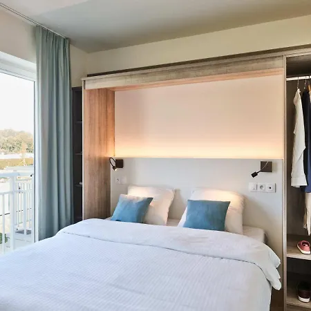 Holiday Suites Nieuwpoort アパート *