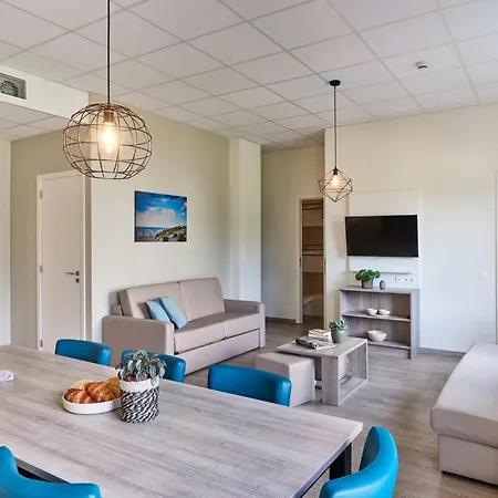 Holiday Suites Nieuwpoort アパート ニーウポールト