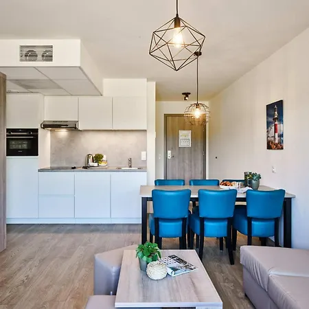 Holiday Suites Nieuwpoort アパート