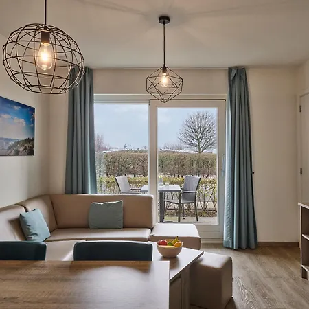 Holiday Suites Nieuwpoort * 니우포르트