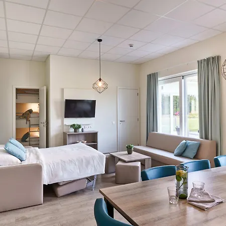 Holiday Suites Nieuwpoort アパート *