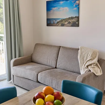 Holiday Suites Nieuwpoort ニーウポールト